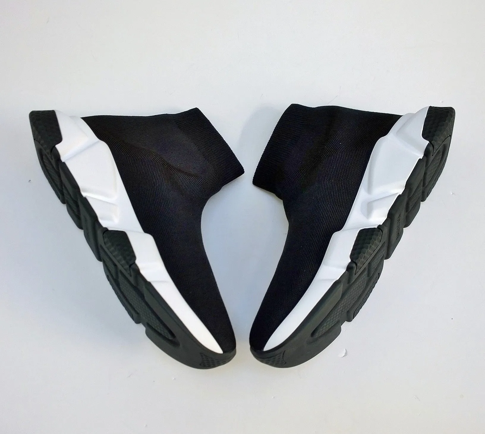 Optimized Title: Balenciaga Speed Sneakers in Black Knit with White Sole – Stylish Mens Trainers