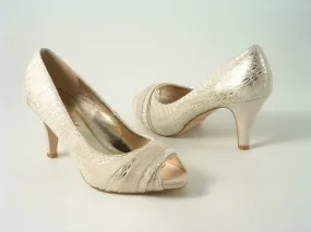 Glitz Shoes Sabatiné Court Shoe With Mid Heel