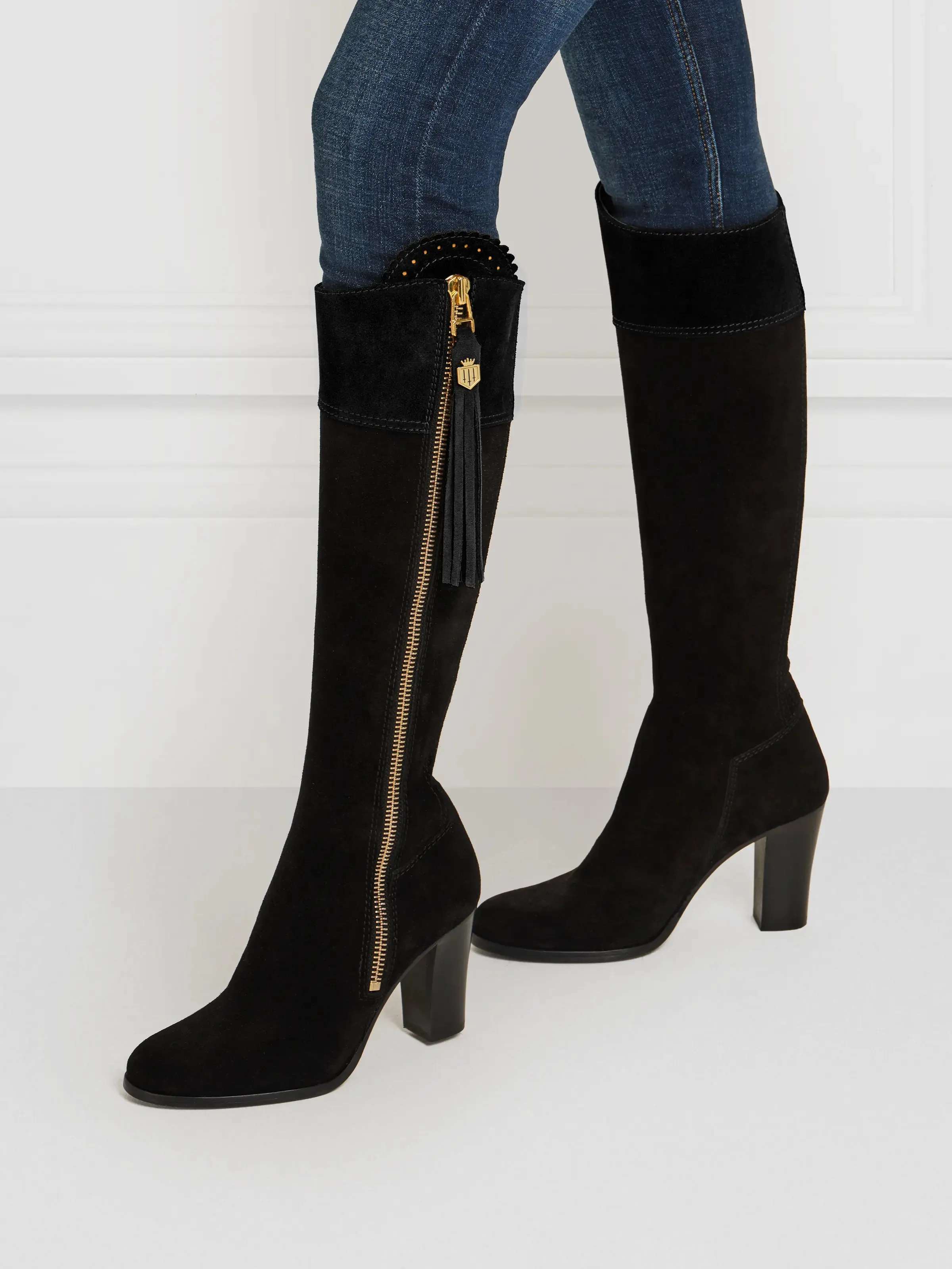 Classic Black Suede High Heeled Regina - Regular Fit