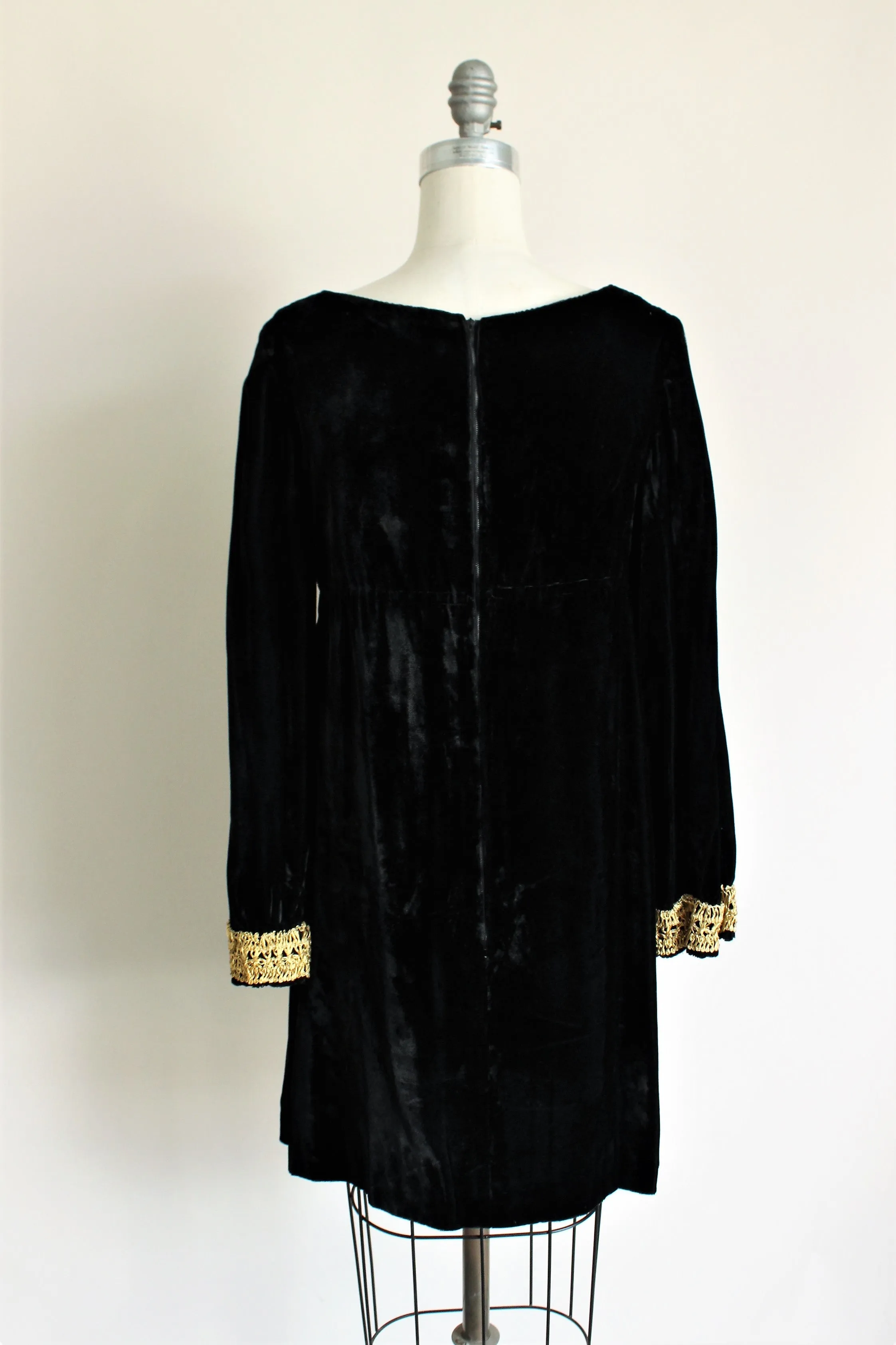 Vintage 1960s Black Velvet Mod Dress