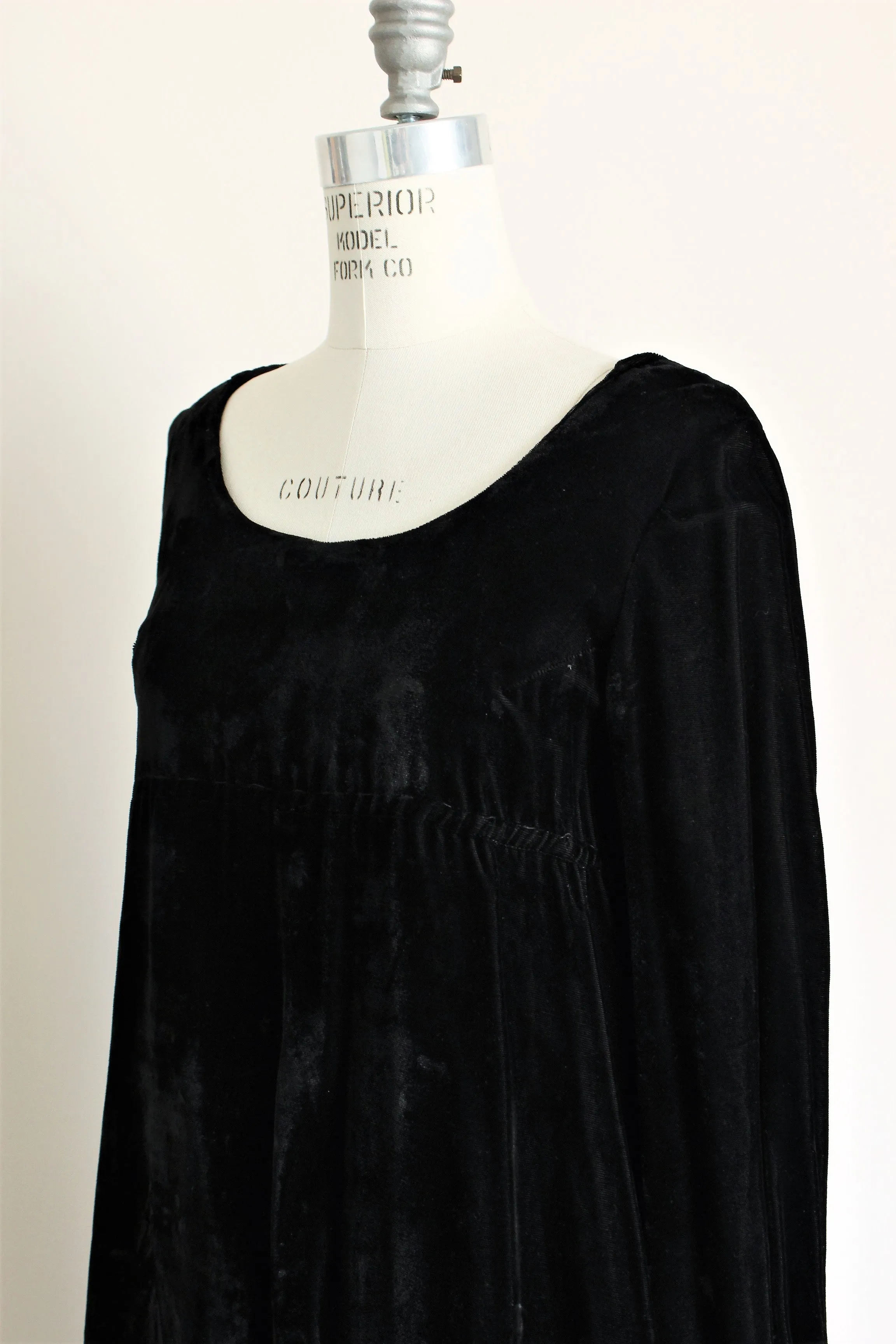 Vintage 1960s Black Velvet Mod Dress