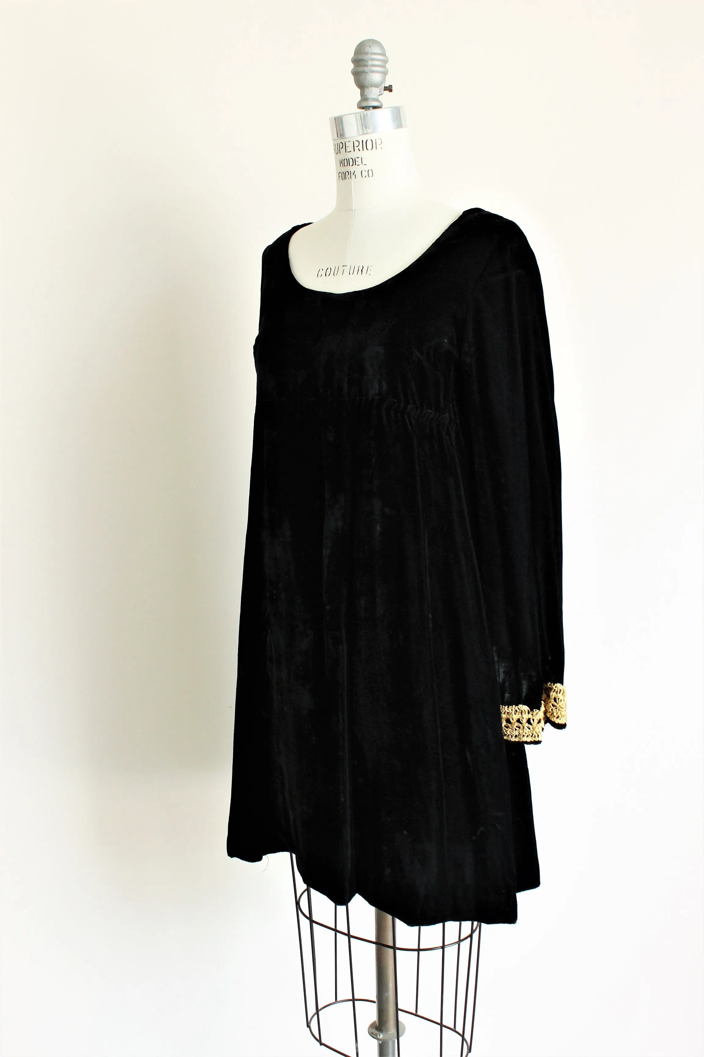 Vintage 1960s Black Velvet Mod Dress